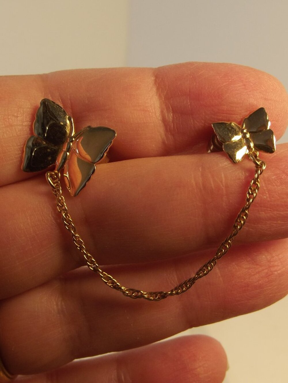 Vintage Sarah Coventry Double Butterfly Brooch Pin in Gold Tone